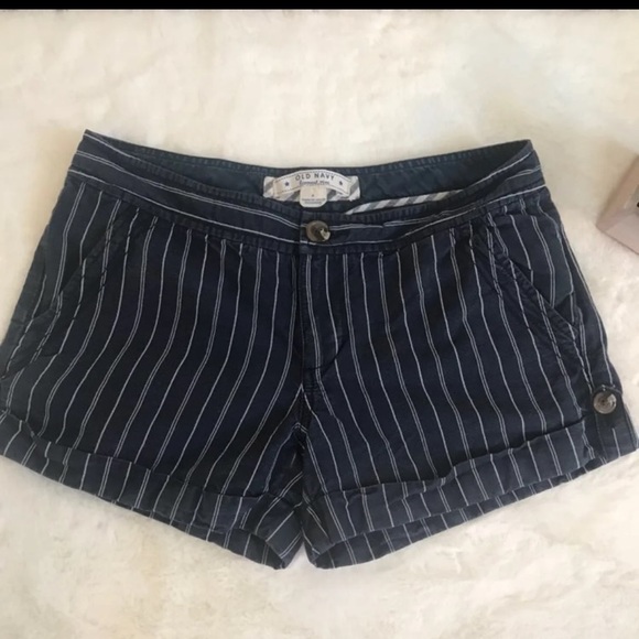 Old Navy Pants - 🌻 3/$20 Linen Pin Stripe Shorts